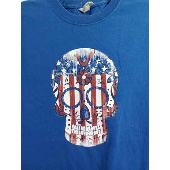Fruit Of The Loom women Small blue Tee Shirt Skull American Flag Floral - Picture 6 of 11